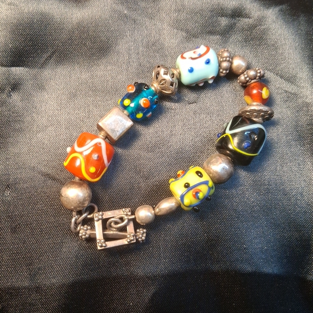 P19. Retired Silpada 925 Silver Art Glass Cake Beads Bracelet W Toggle 6.5"